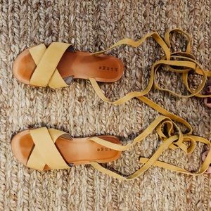 Hinge ankle tie sandals